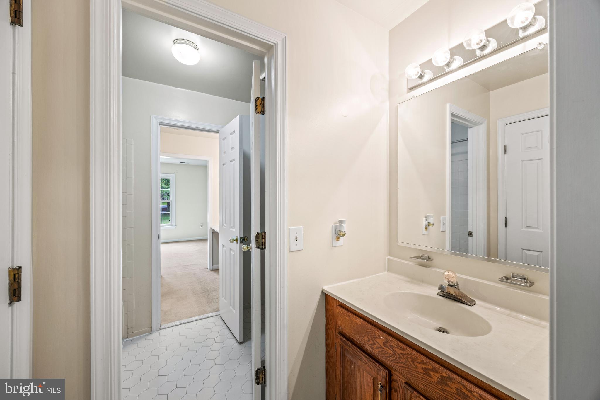 1400 FOGGY GLEN COURT