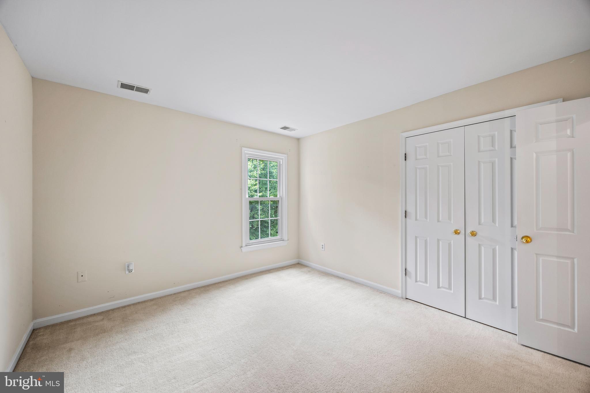 1400 FOGGY GLEN COURT