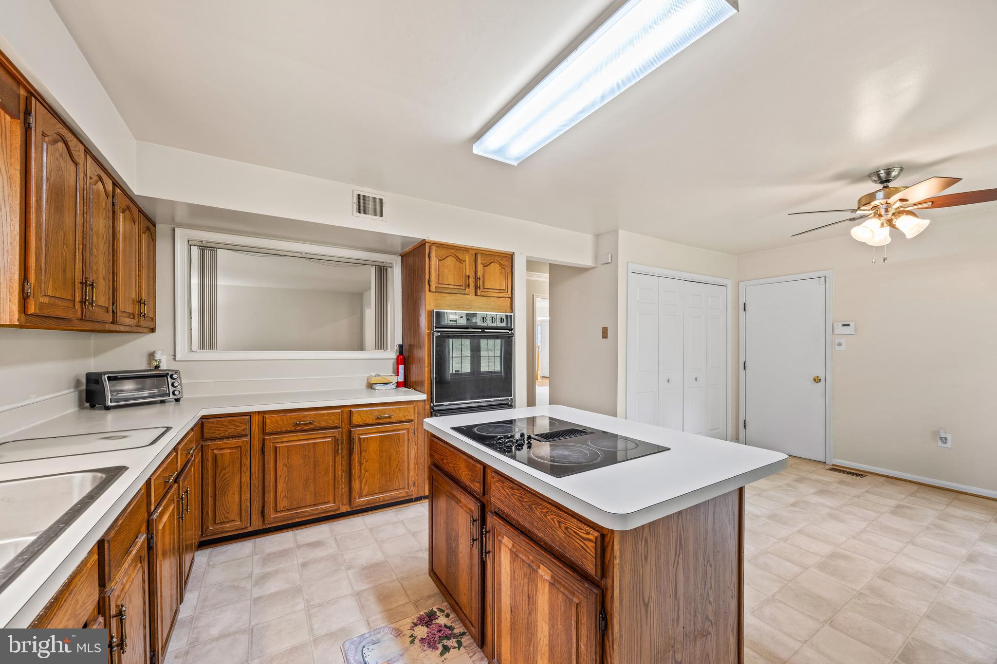 1400 FOGGY GLEN COURT