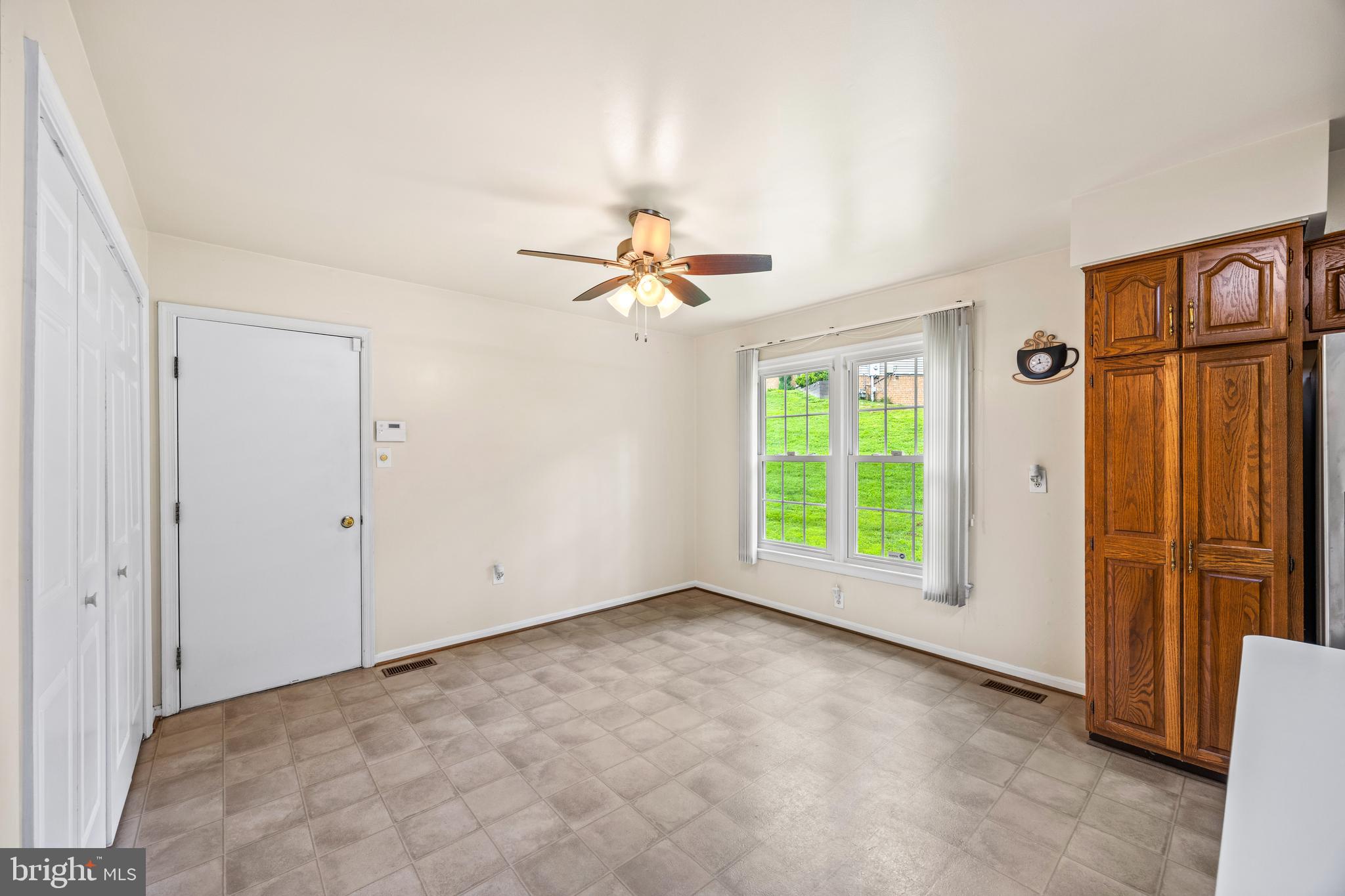 1400 FOGGY GLEN COURT