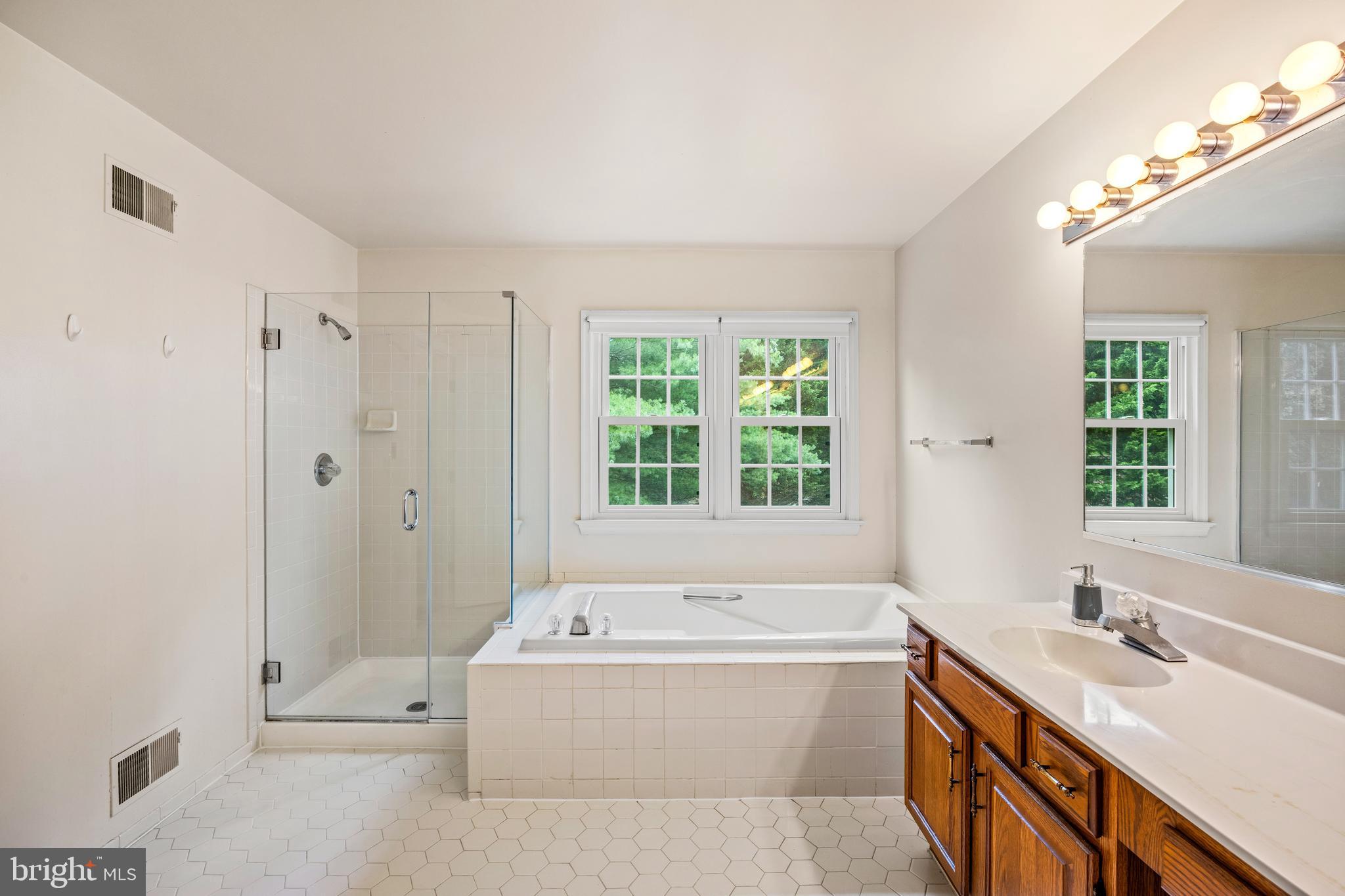 1400 FOGGY GLEN COURT