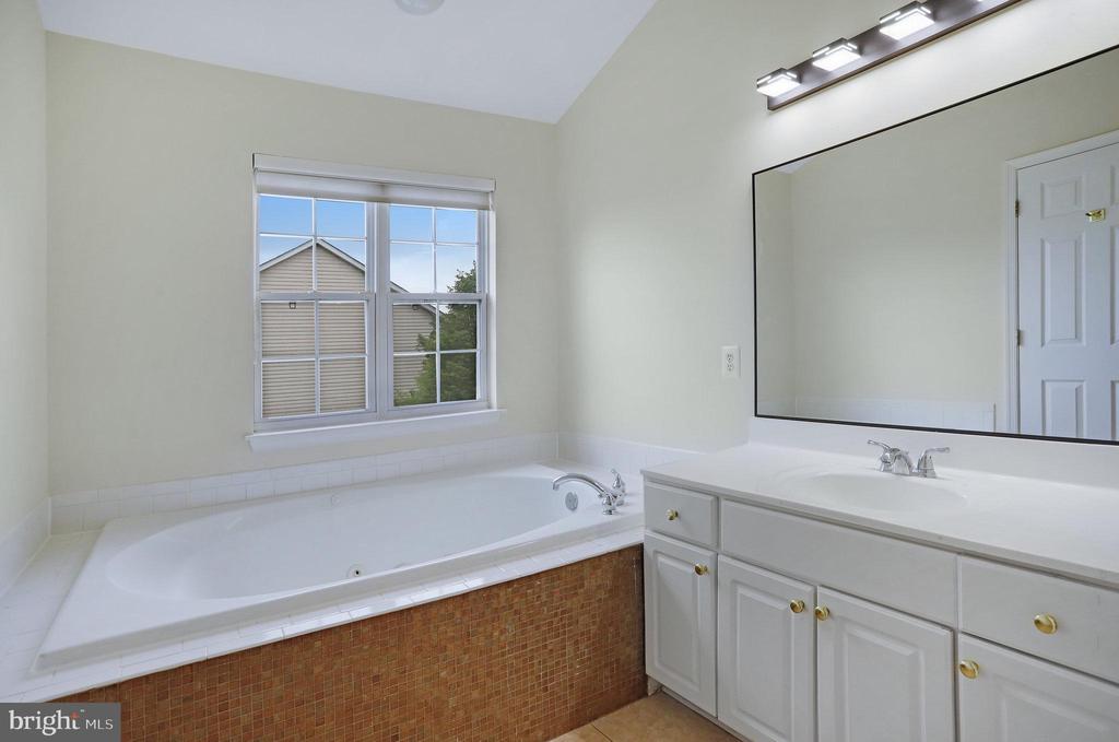 21101 FUTURA COURT 71