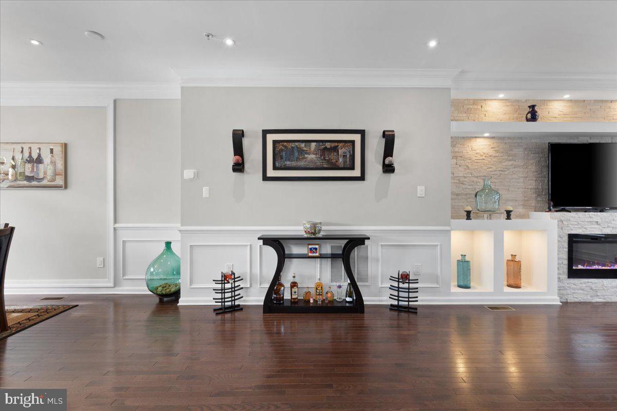 7405 FOUR GARDENS ROAD