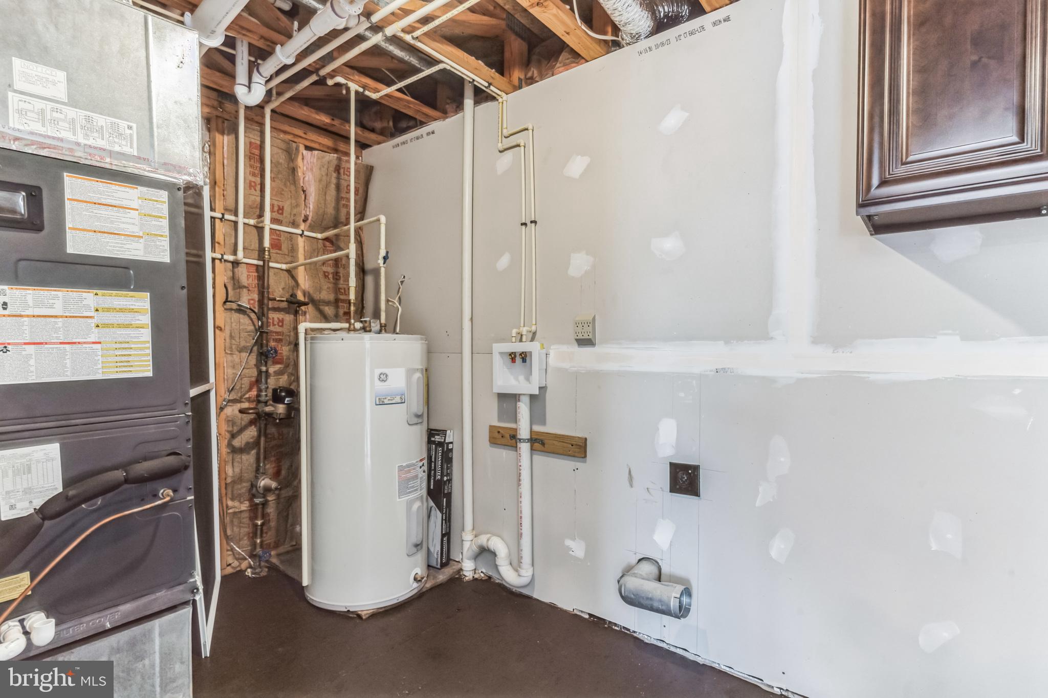 609 CASTLEWOOD PLACE