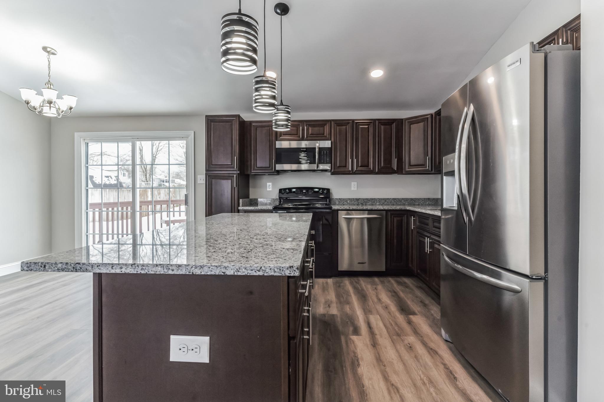 609 CASTLEWOOD PLACE