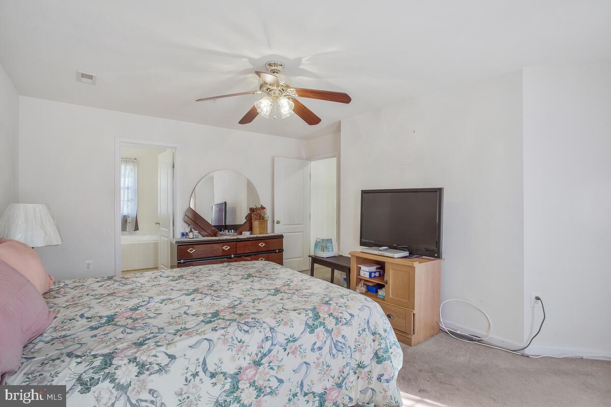 9802 CEDAR CREST WAY