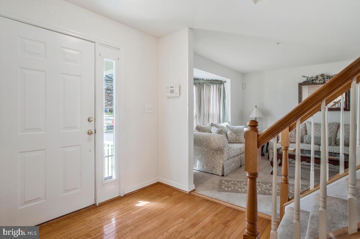 9802 CEDAR CREST WAY