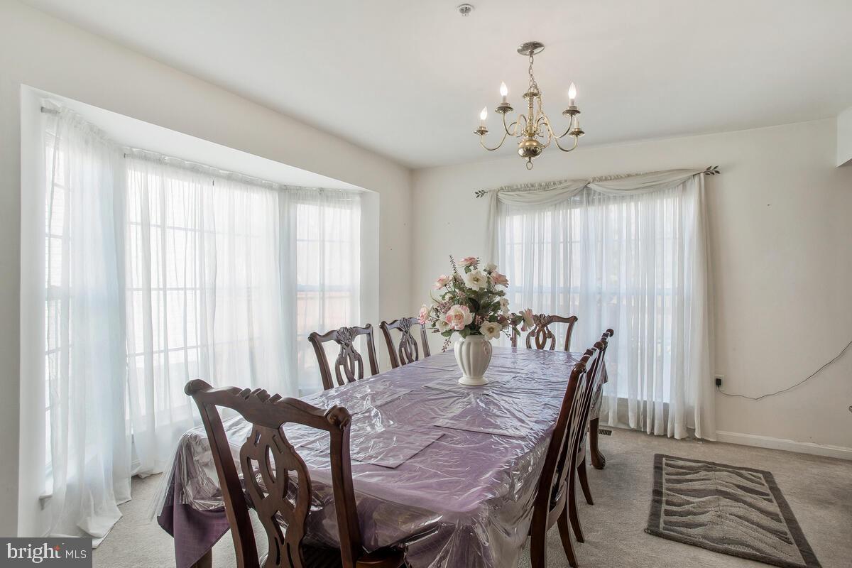 9802 CEDAR CREST WAY