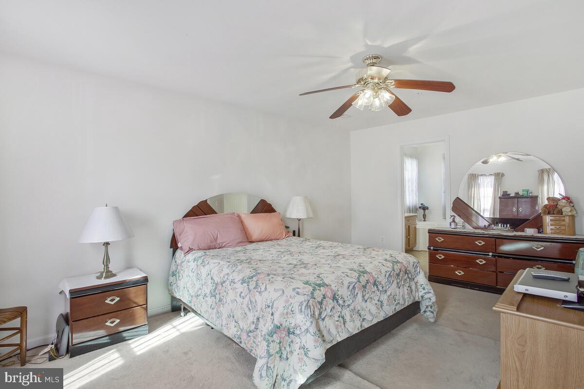 9802 CEDAR CREST WAY