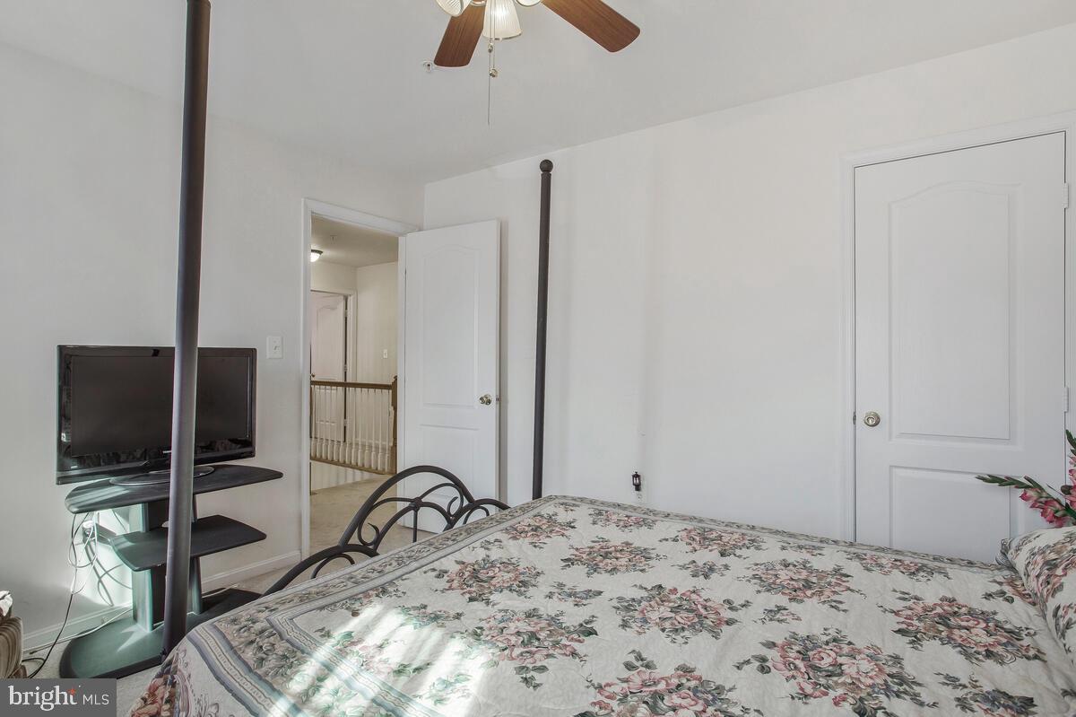 9802 CEDAR CREST WAY