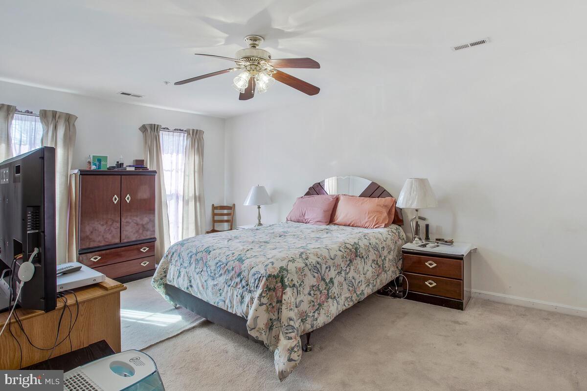 9802 CEDAR CREST WAY