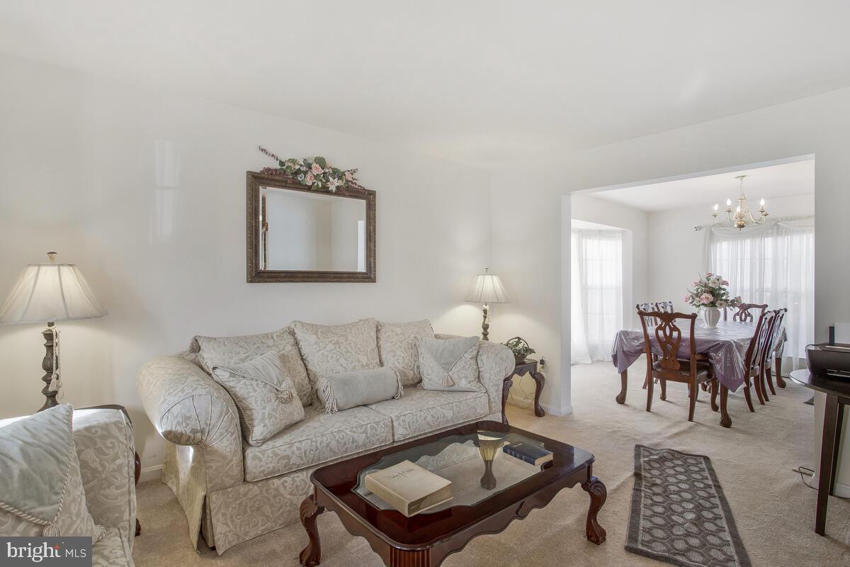 9802 CEDAR CREST WAY