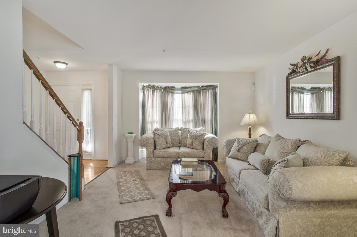 9802 CEDAR CREST WAY