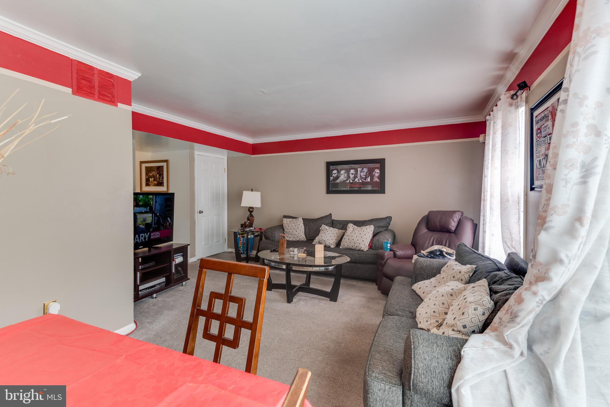 2225 DAWN LANE