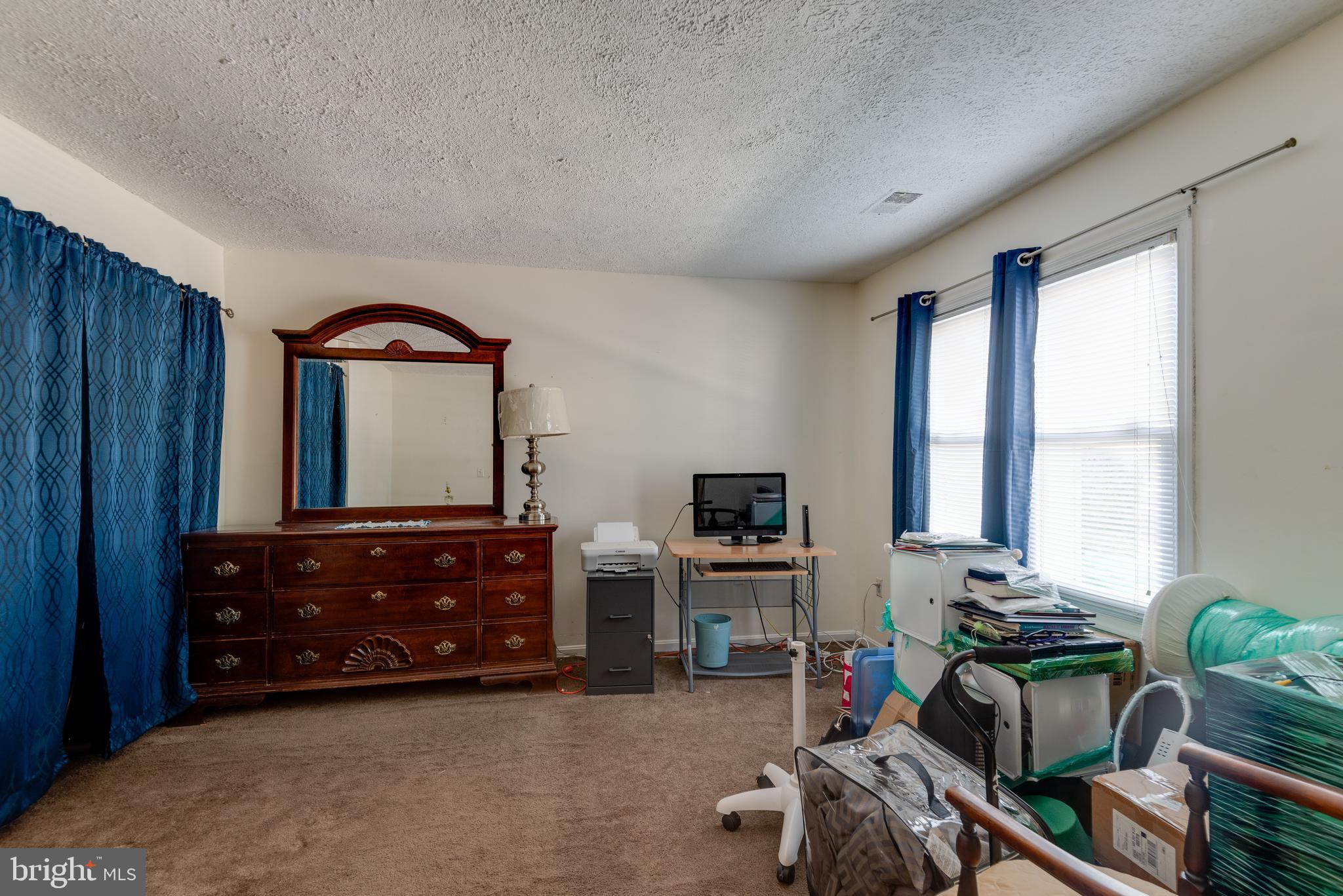 2225 DAWN LANE