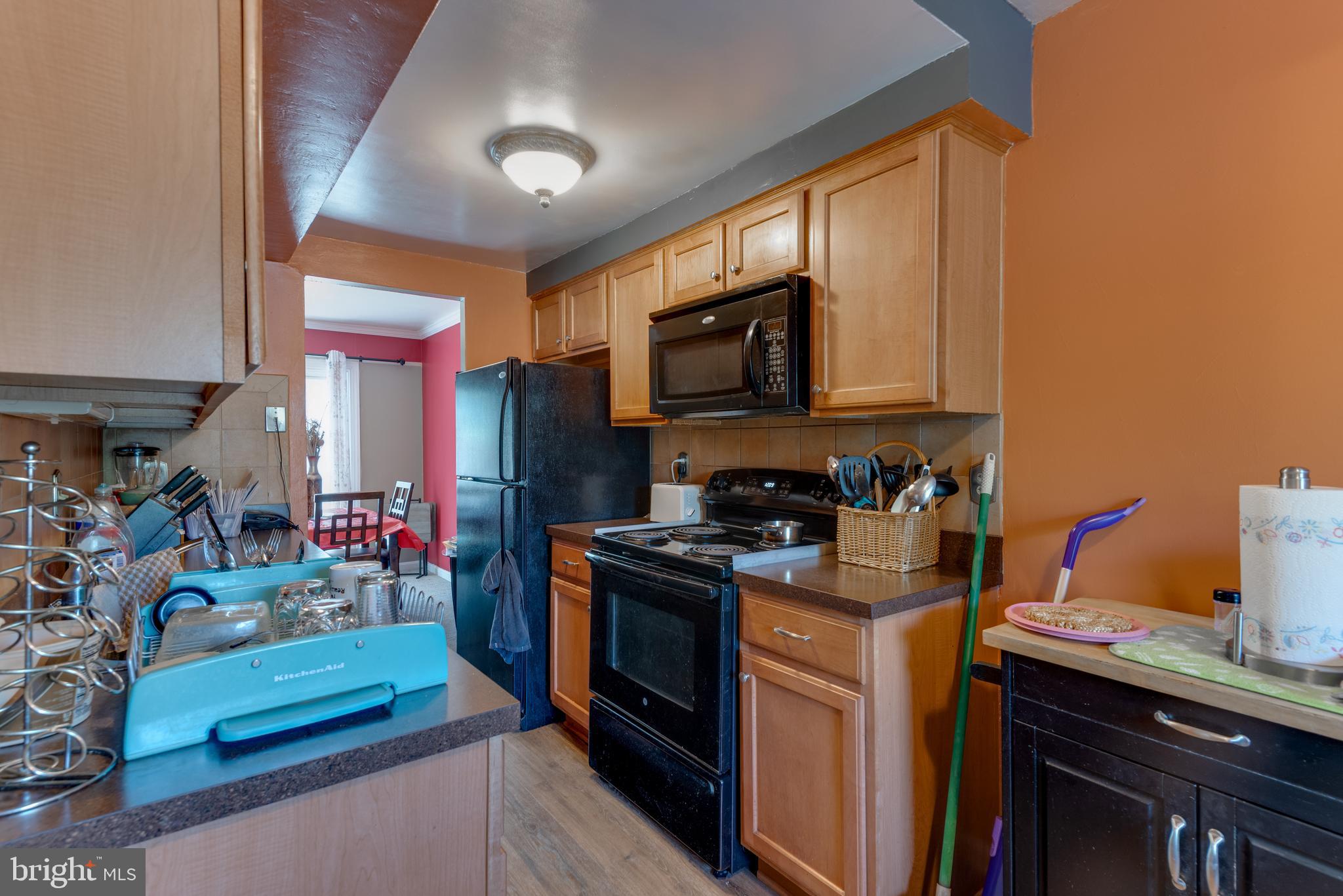 2225 DAWN LANE