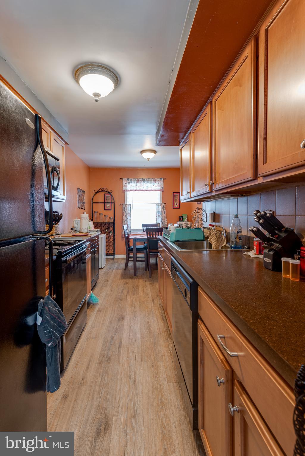 2225 DAWN LANE