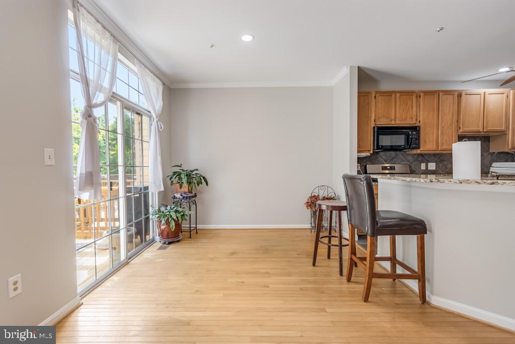 5911 GRENFELL LOOP