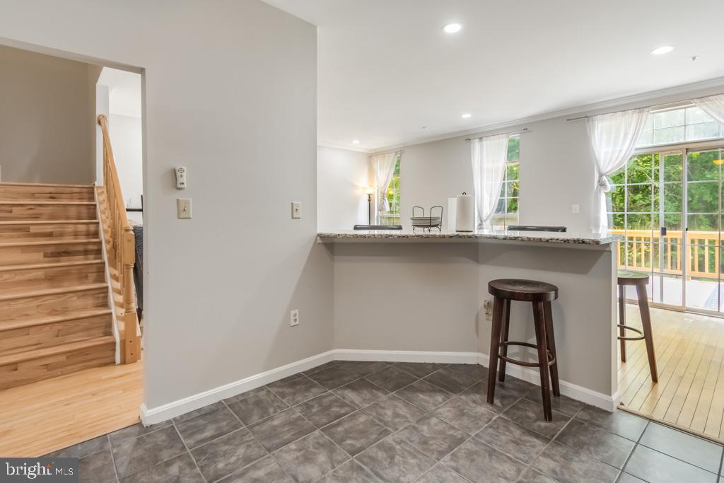 5911 GRENFELL LOOP