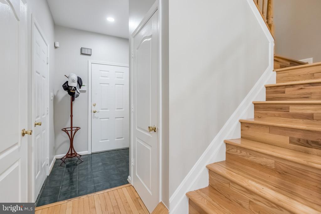 5911 GRENFELL LOOP