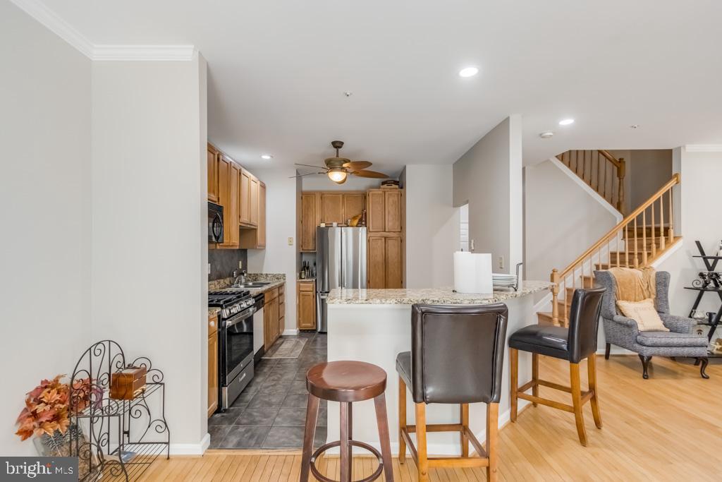 5911 GRENFELL LOOP