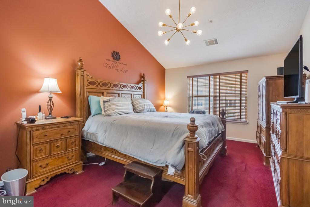 5911 GRENFELL LOOP