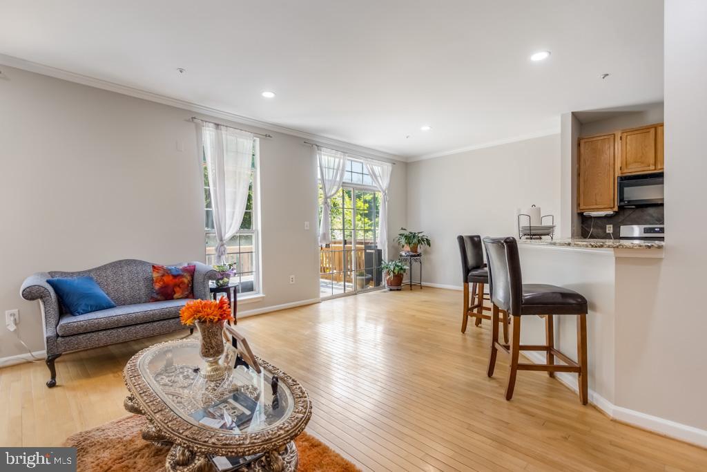 5911 GRENFELL LOOP