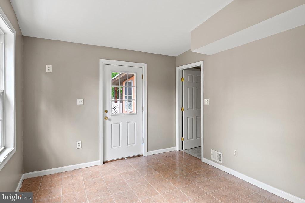 12608 BEECHFERN LANE