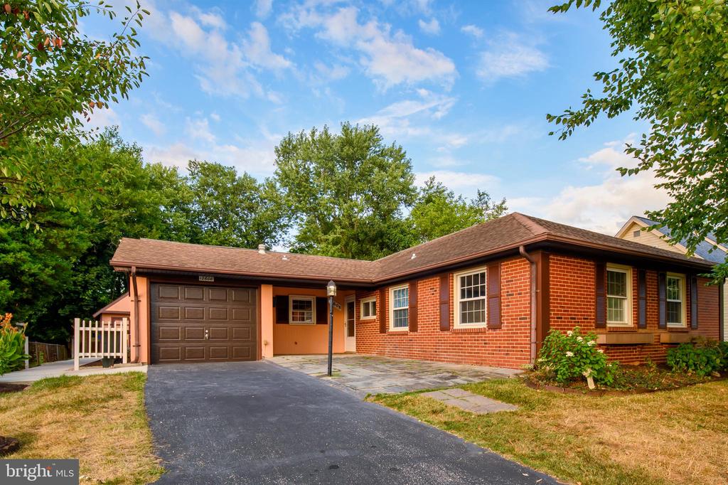 12608 BEECHFERN LANE