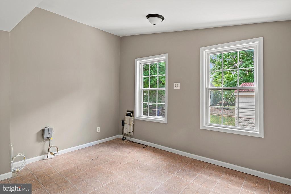12608 BEECHFERN LANE