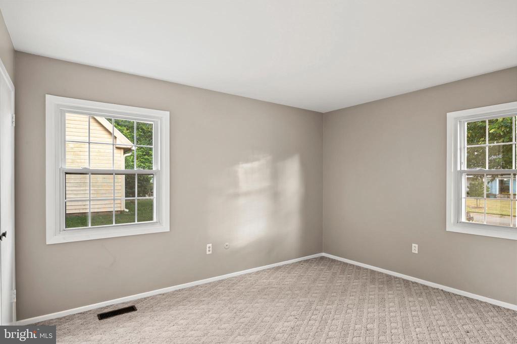 12608 BEECHFERN LANE