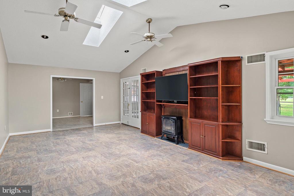 12608 BEECHFERN LANE