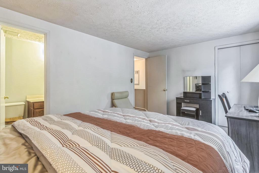 16321 PEWTER LANE