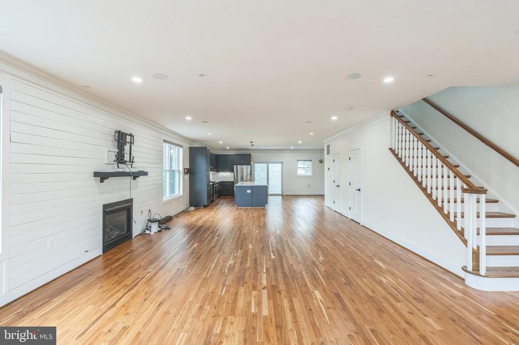 3708 37TH STREET