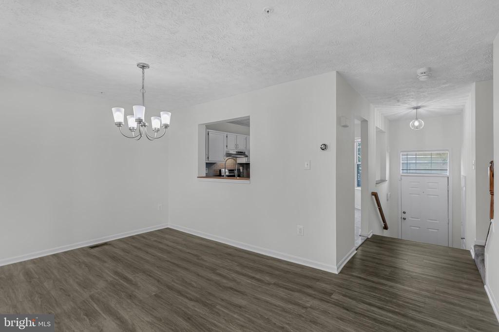 516 CRUSHER COURT