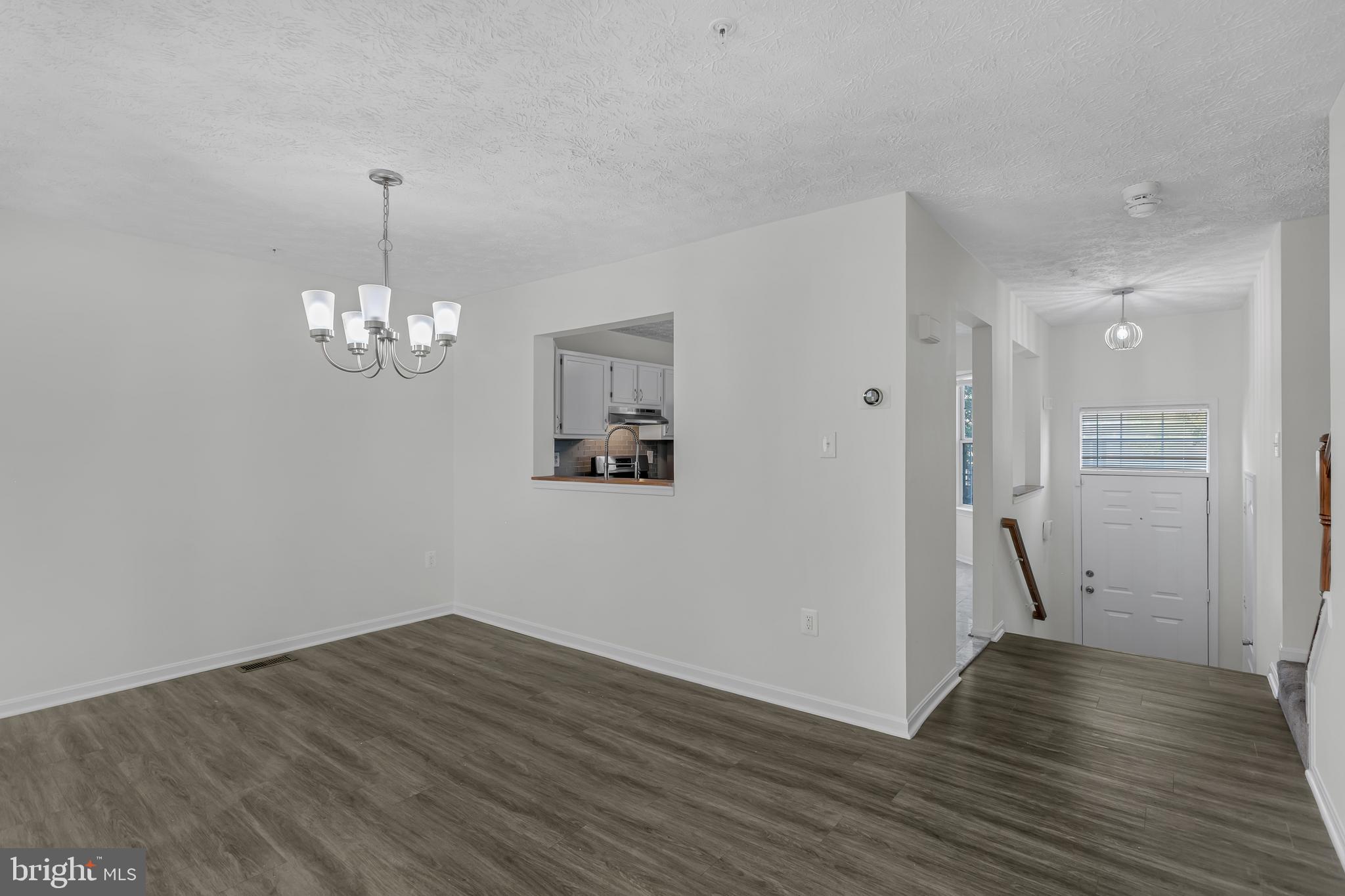 516 CRUSHER COURT