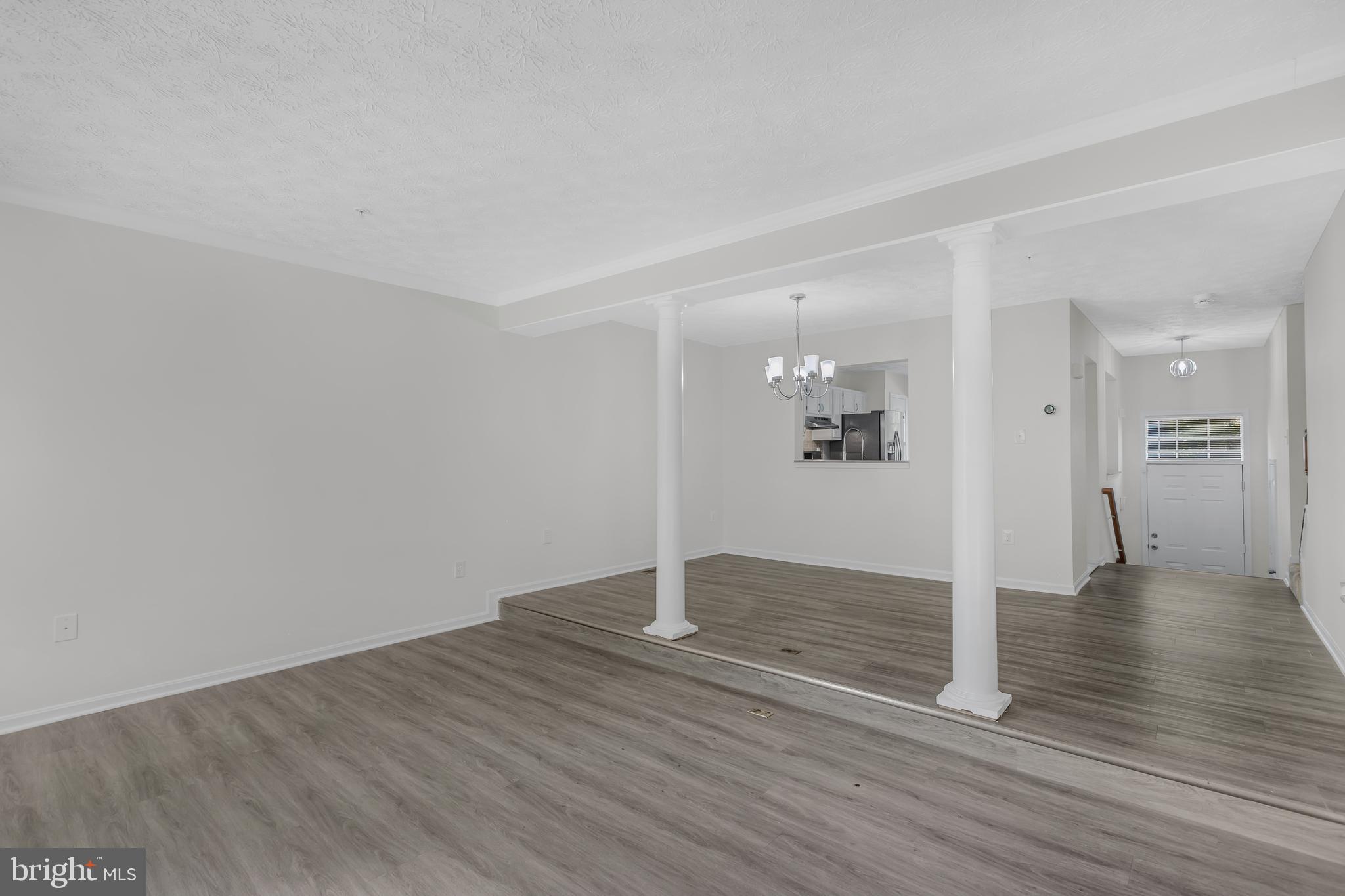 516 CRUSHER COURT