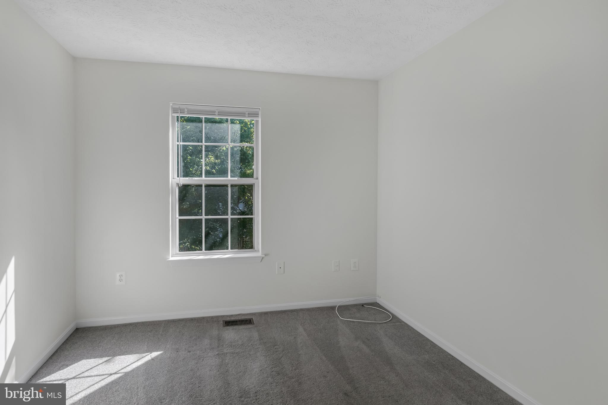 516 CRUSHER COURT