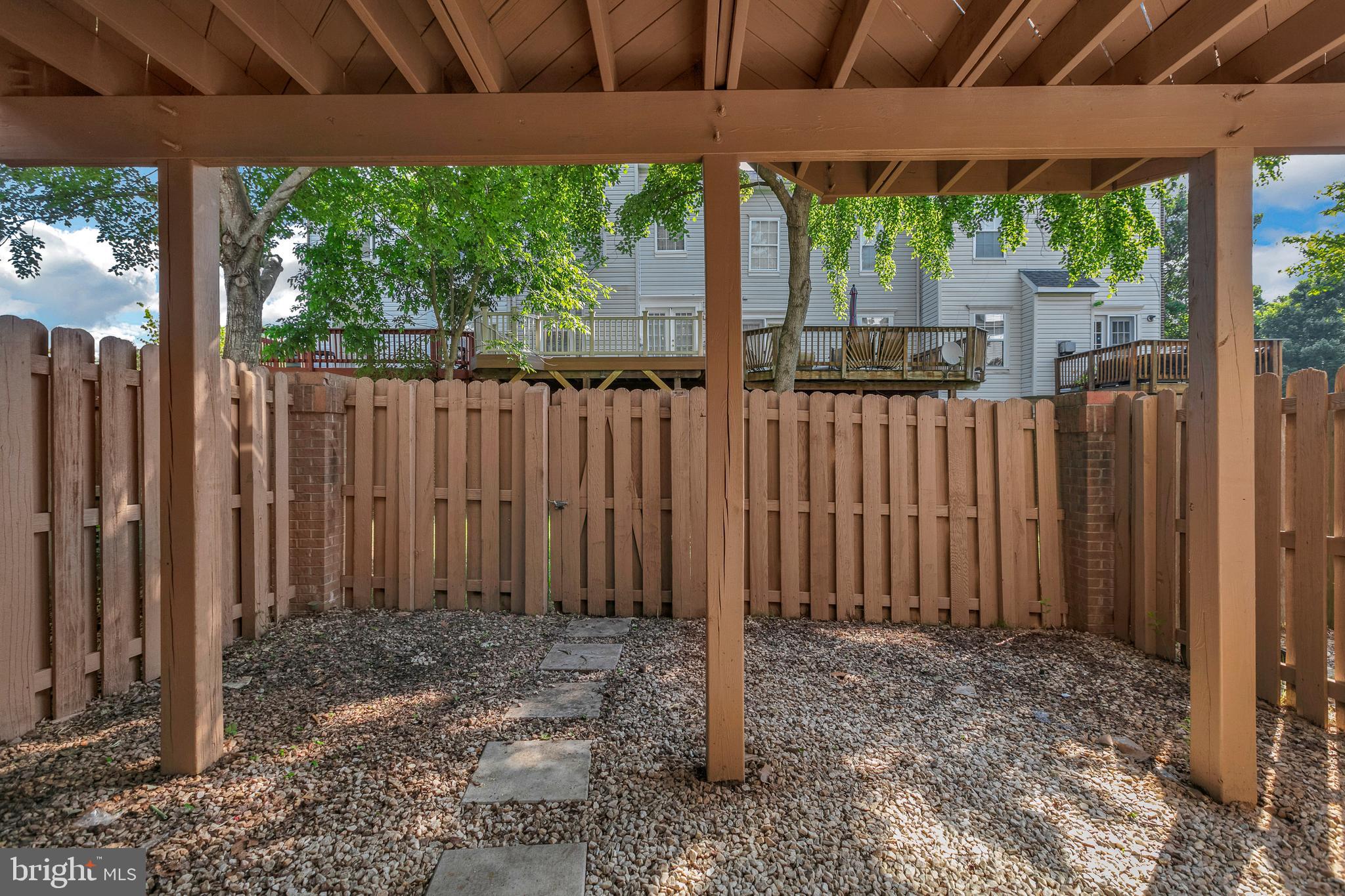 516 CRUSHER COURT