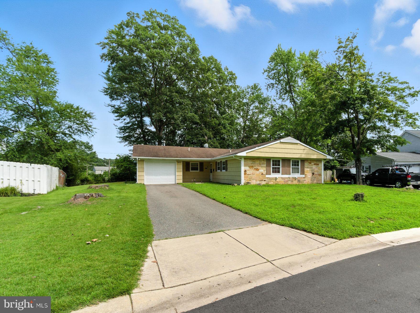 4921 RIDGEVIEW LANE