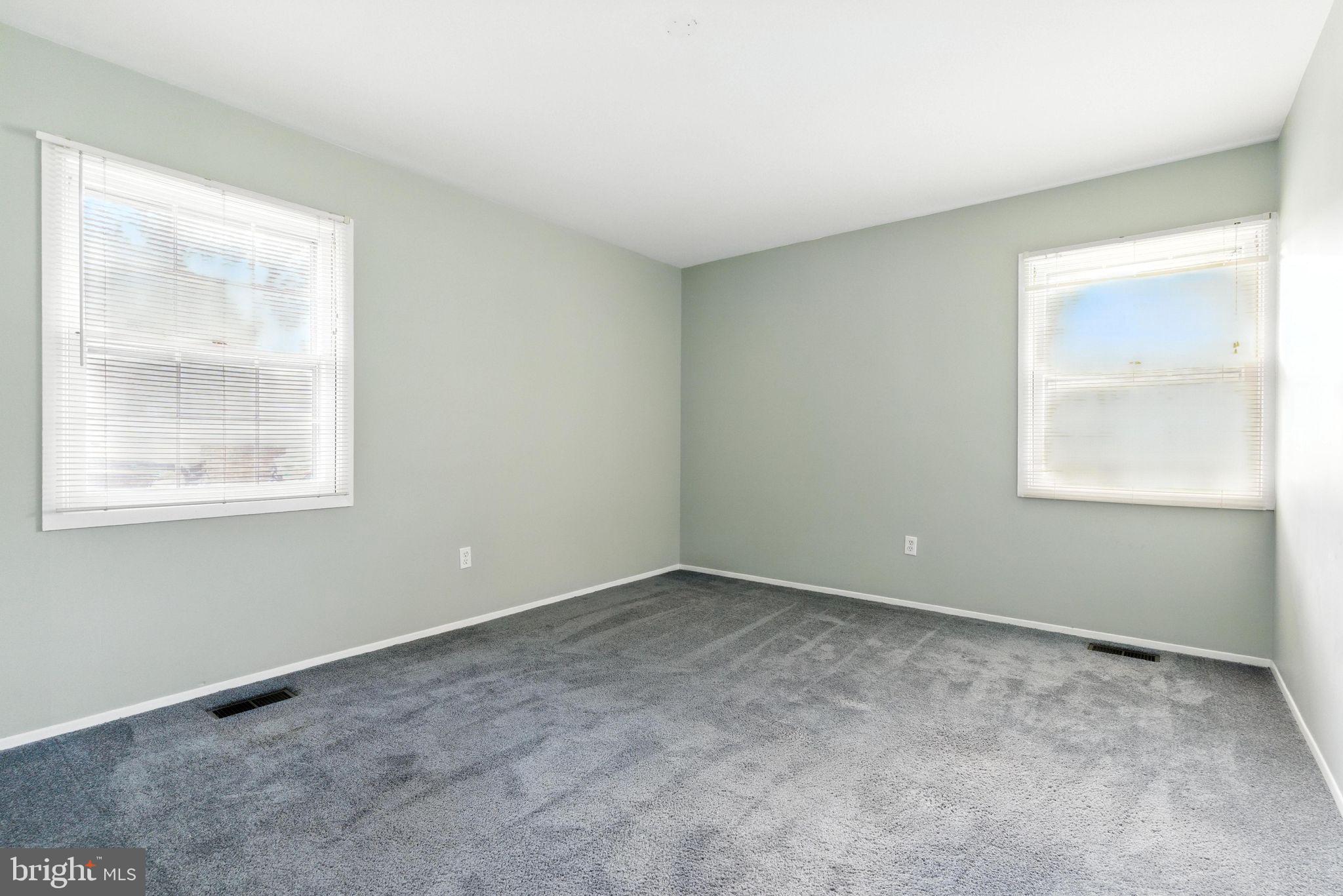 4921 RIDGEVIEW LANE