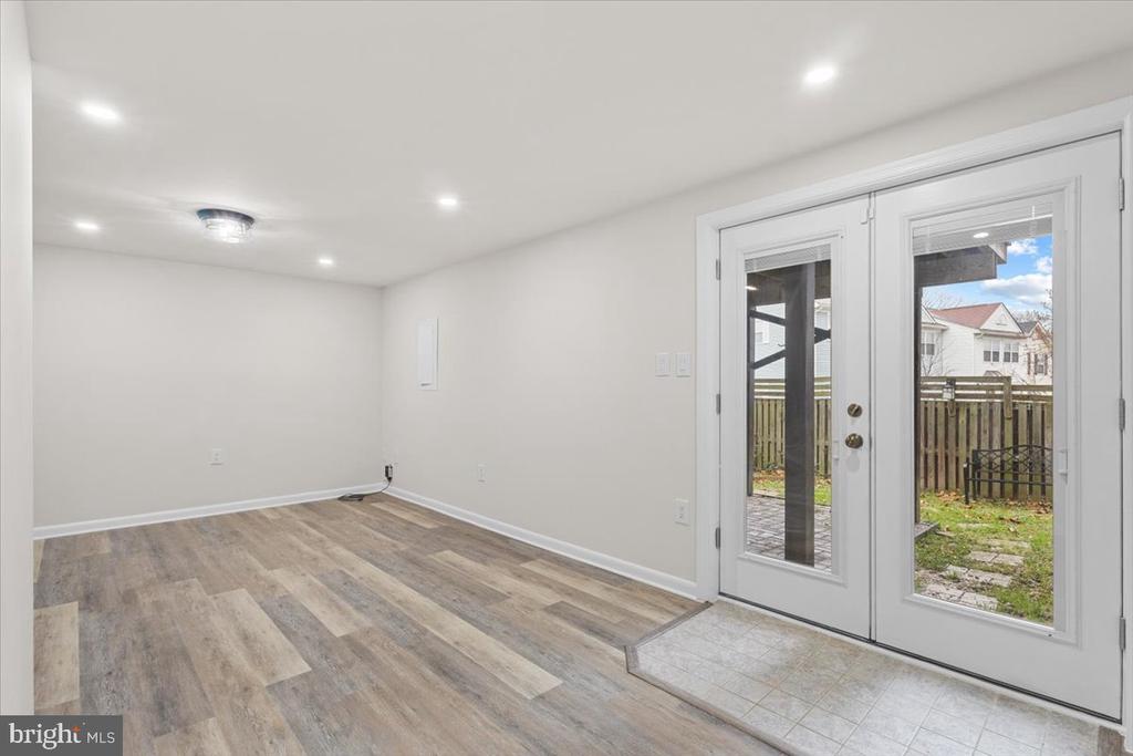 7308 FRANKFORT COURT