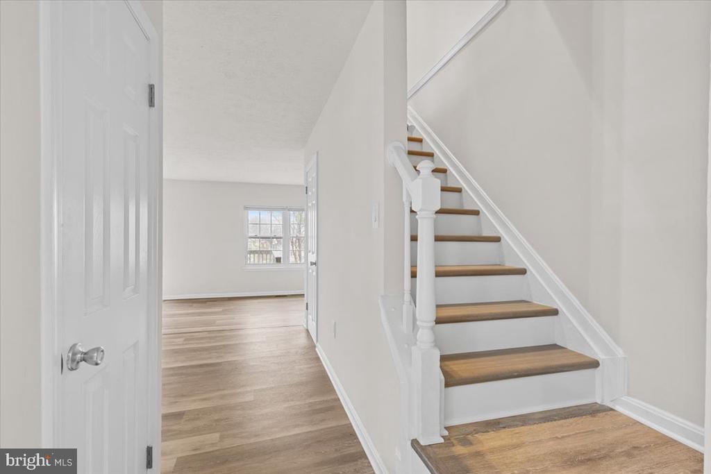 7308 FRANKFORT COURT