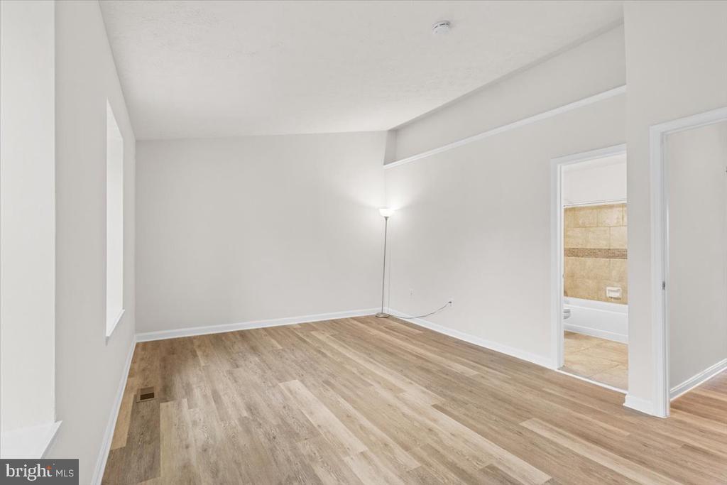 7308 FRANKFORT COURT