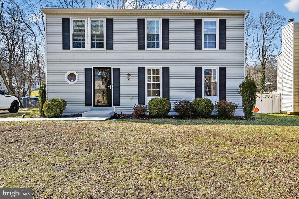813 LIRA DRIVE