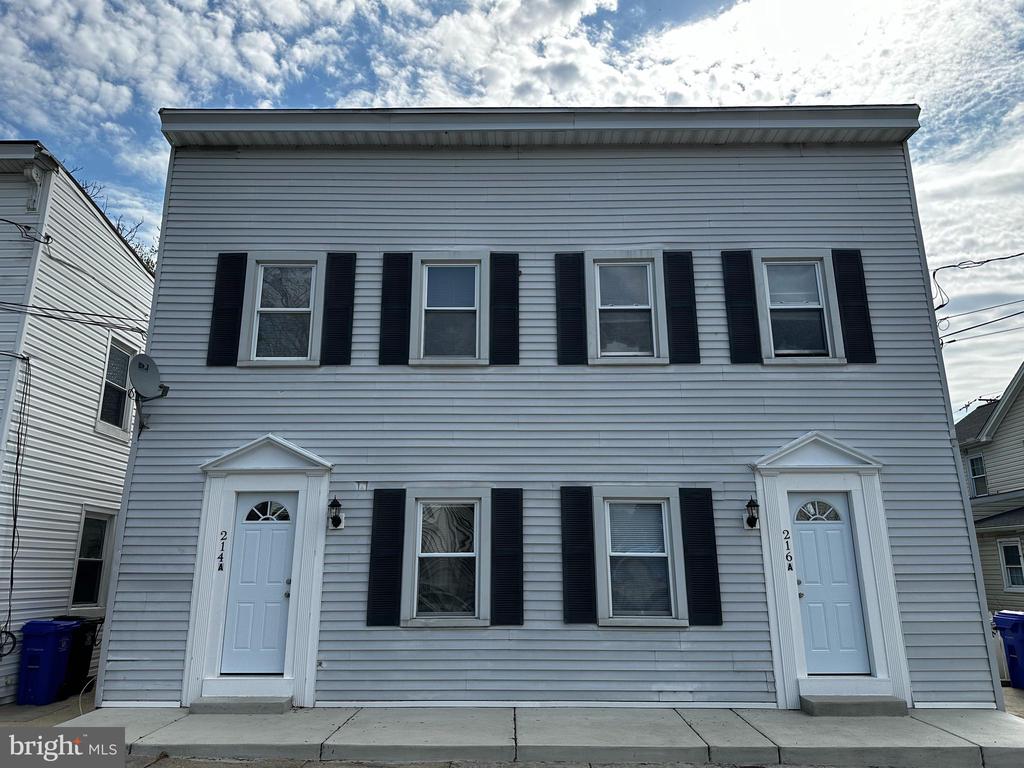 214 10TH STREET