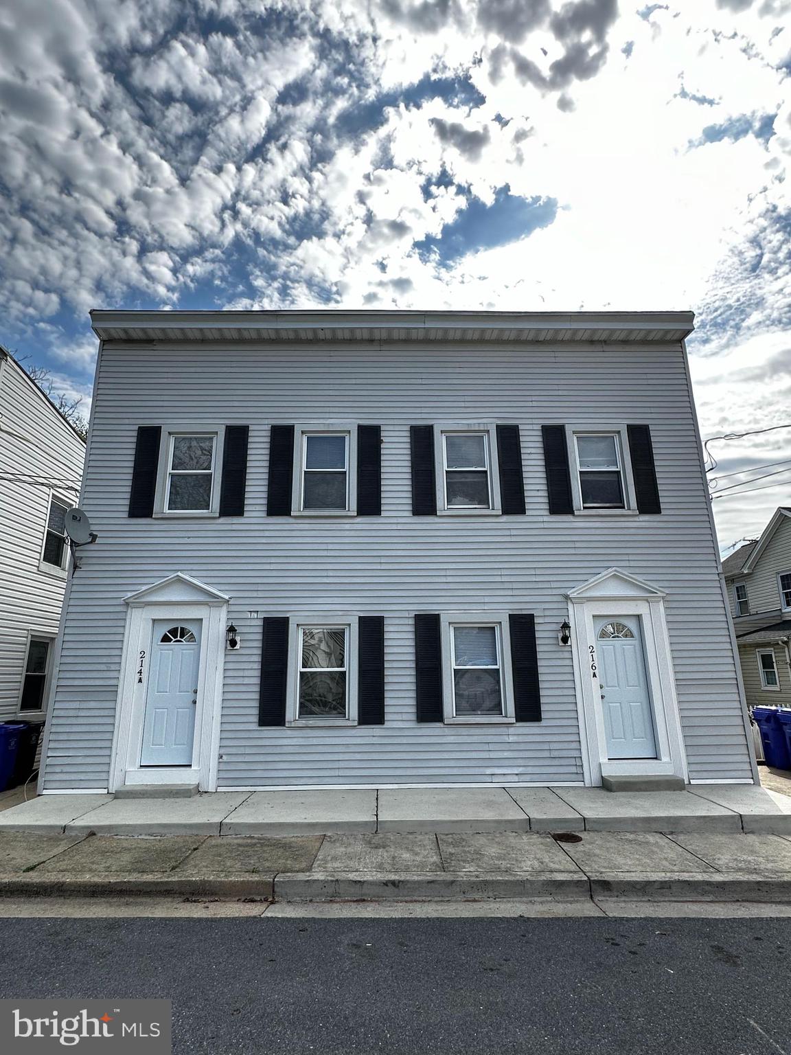 214 10TH STREET