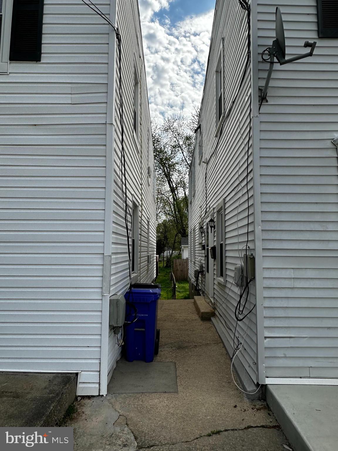 214 10TH STREET