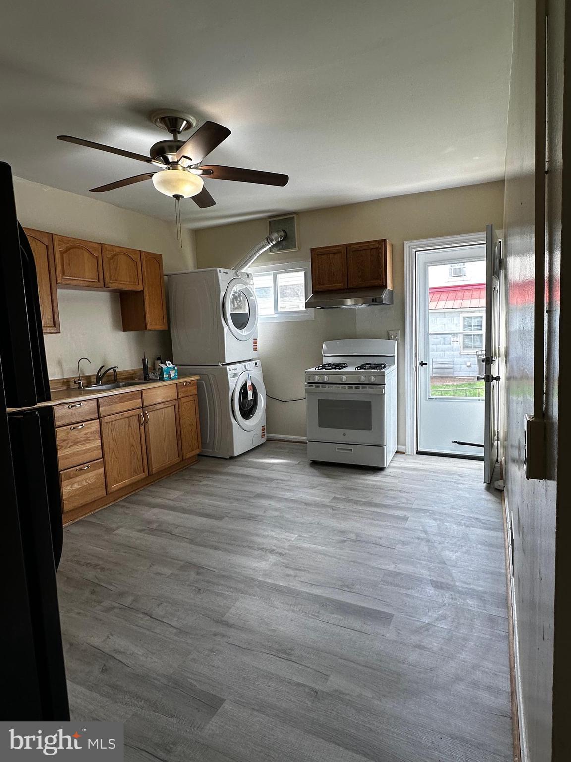 214 10TH STREET
