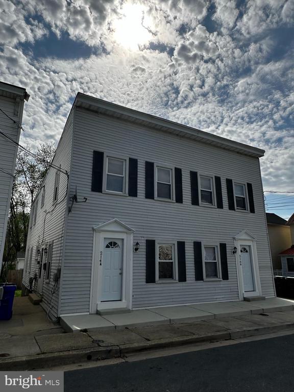 214 10TH STREET